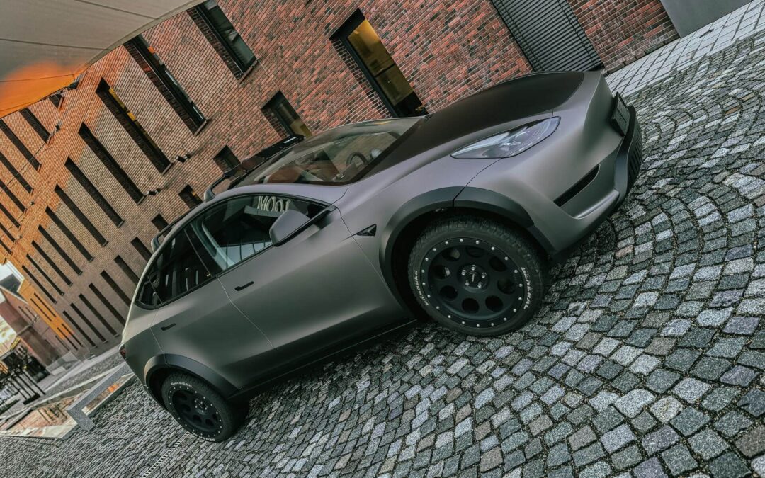 Charcoal – TESLA Model Y